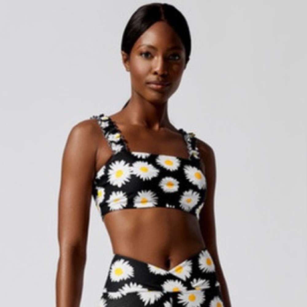 NEW! Year of Ours Daisy Samba Ruffle Bra Size Medium